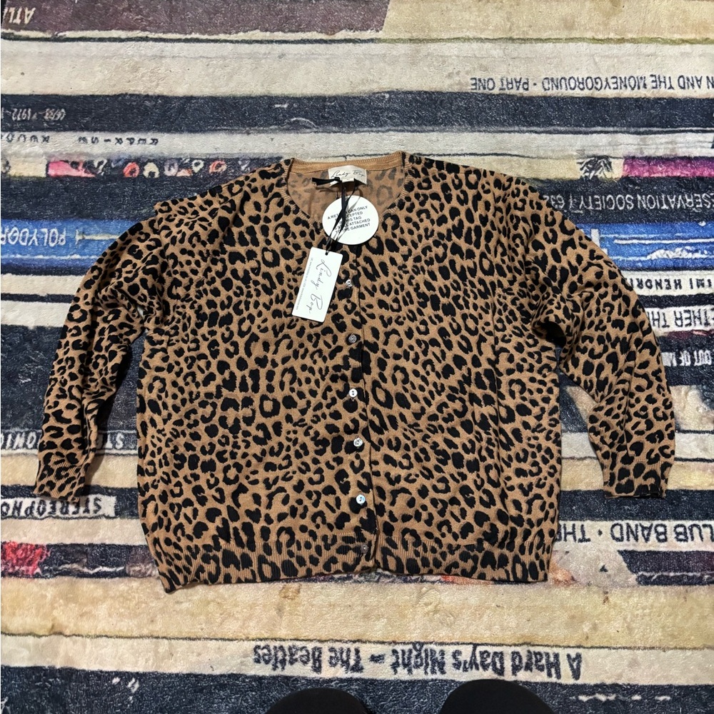 Lindy Bop Tan Leopard Print cardigan Sweater large